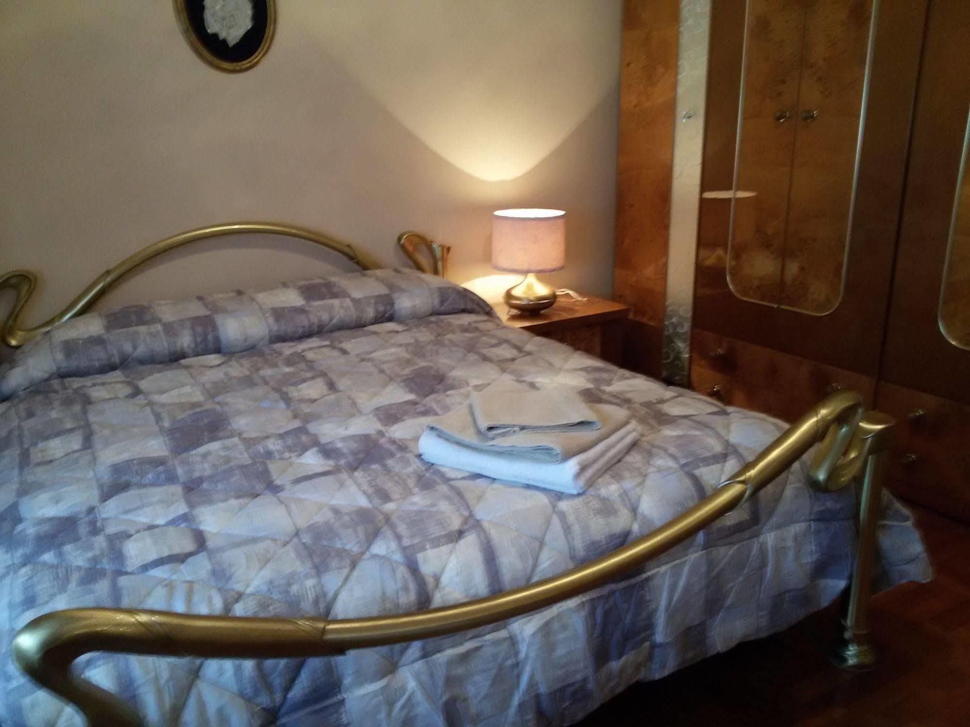 Casa Emanuela Bed & Breakfast Piazzola sul Brenta Ngoại thất bức ảnh